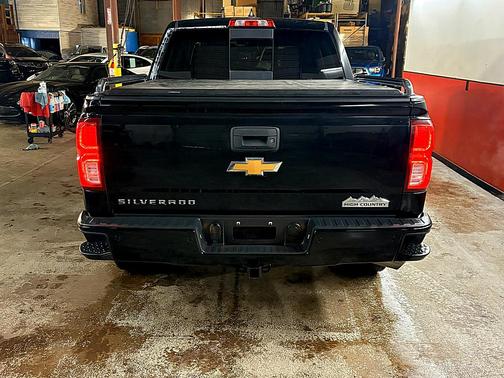 2018 Chevrolet Silverado 1500 High Country