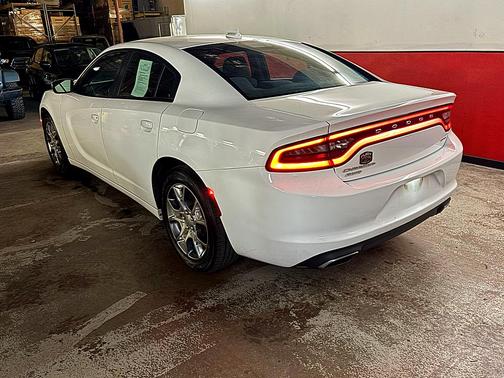 WHITE 2016 Dodge Charger SXT