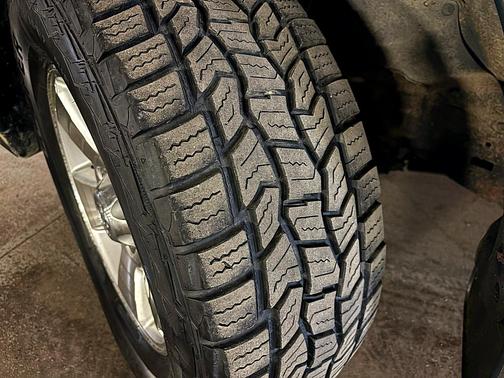 SILVER 2004 Toyota 4Runner SR5