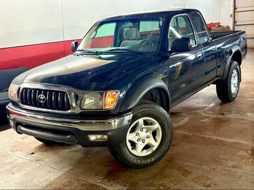 2004 Toyota Tacoma Xtracab