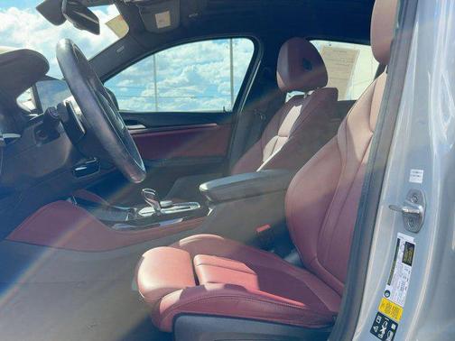 2023 BMW X4 xDrive30i