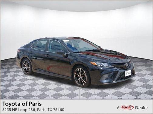 2020 Toyota Camry SE