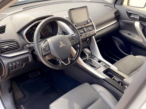 Alloy Silver Metallic 2025 Mitsubishi Eclipse Cross SE