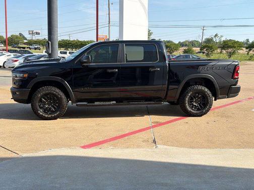 Diamond Black Crystal Pearlcoat 2025 RAM 1500 Rebel