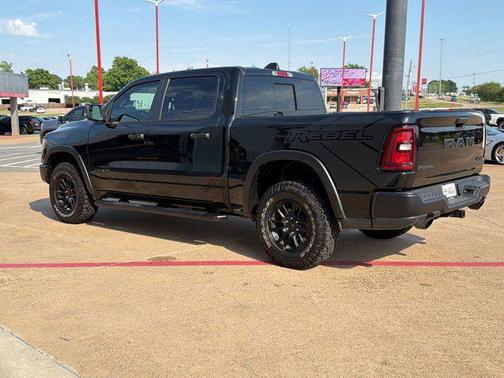Diamond Black Crystal Pearlcoat 2025 RAM 1500 Rebel