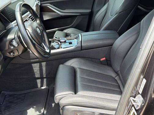 Dark Graphite Metallic 2021 BMW X5 xDrive40i