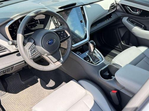 Ice Silver Metallic 2025 Subaru Outback Limited
