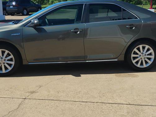 2013 Toyota Camry Hybrid XLE