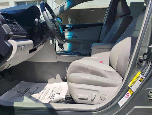 2013 Toyota Camry Hybrid XLE