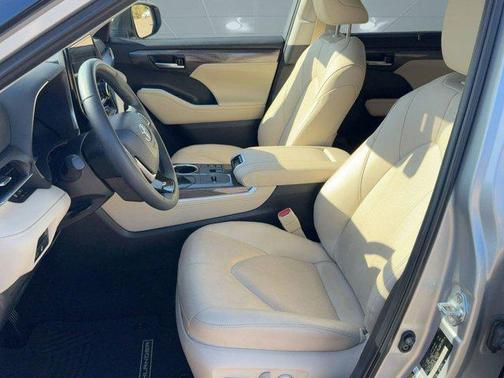 2024 Toyota Highlander Limited