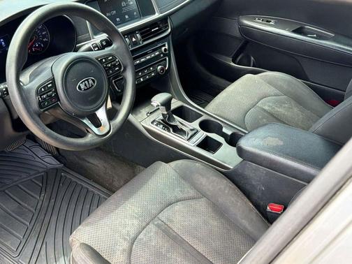 Titanium Silver 2018 Kia Optima LX