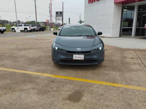 2023 Toyota Prius LE