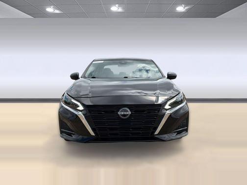 Super Black 2024 Nissan Altima 2.5 SV
