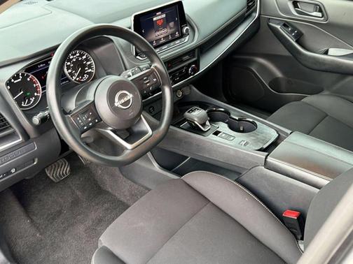 Gun Metallic 2024 Nissan Rogue S