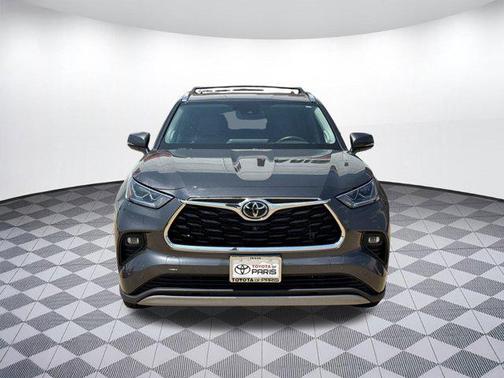 2022 Toyota Highlander Platinum