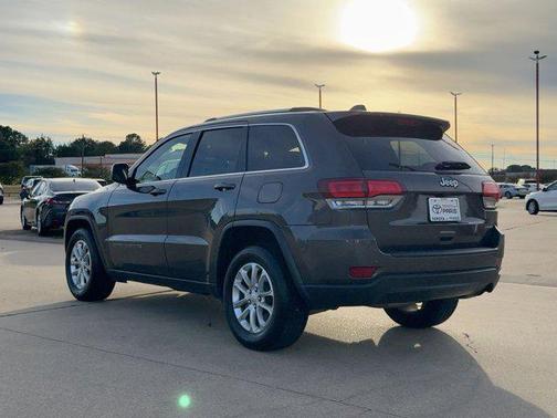 2021 Jeep Grand Cherokee Laredo