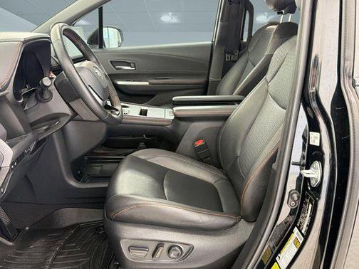 2021 Toyota Sienna XSE 7 Passenger