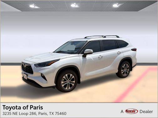 White 2026 Toyota Highlander XLE