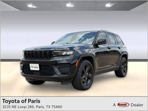 Diamond Black Crystal Pearlcoat 2023 Jeep Grand Cherokee Altitude
