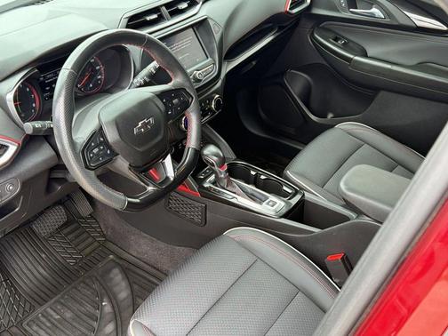 Crimson Metallic 2022 Chevrolet Trailblazer RS