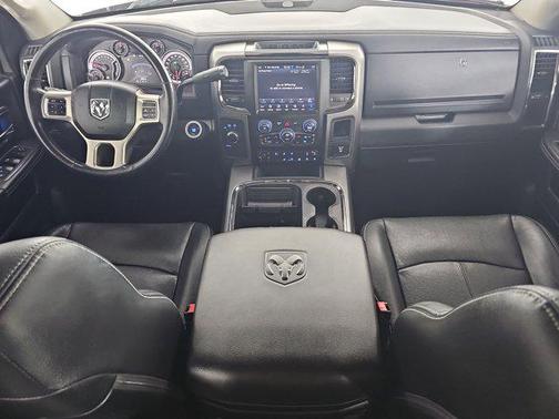 2018 RAM 2500 Laramie Crew Cab 4x4 6'4' Box
