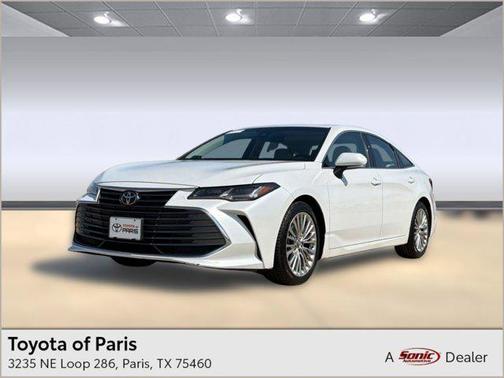White 2019 Toyota Avalon Limited