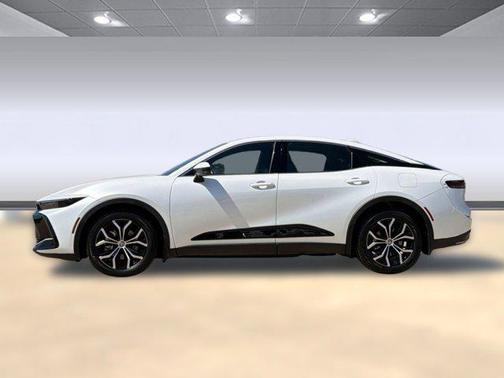 2023 Toyota Crown XLE