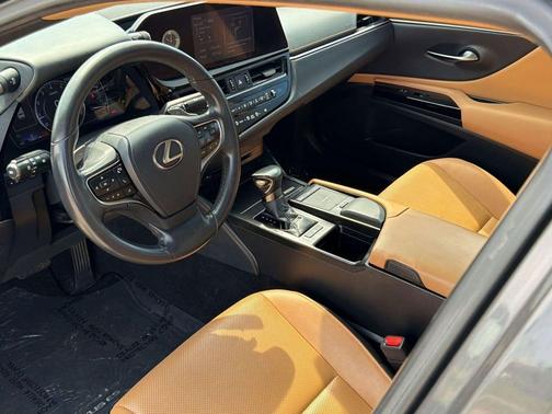 Cloudburst Gray 2022 Lexus ES 350 Base