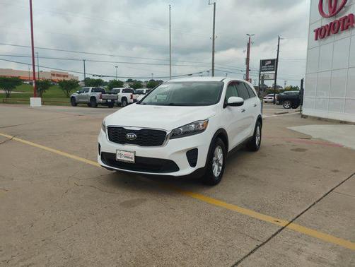 2019 Kia Sorento LX