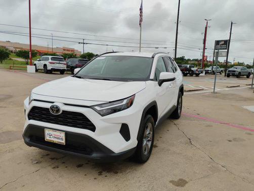 2024 Toyota RAV4 XLE