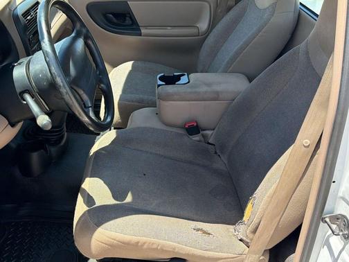 Oxford White Clearcoat 2000 Ford Ranger XL