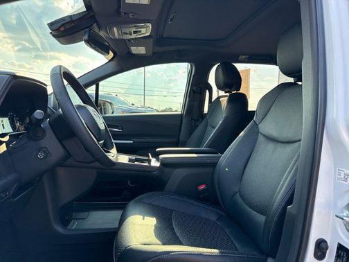 2023 Toyota Sienna XSE 7 Passenger