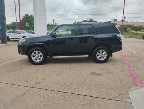 2023 Toyota 4Runner SR5 Premium