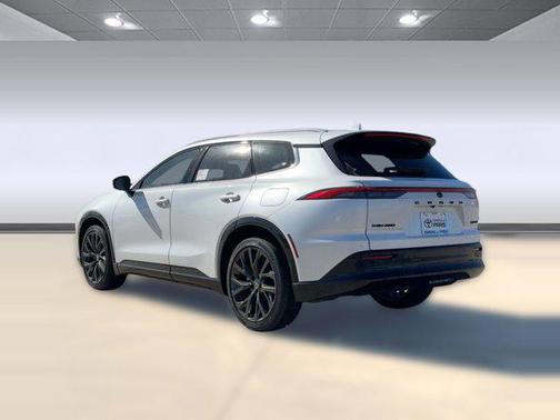 2026 Toyota Crown Signia XLE