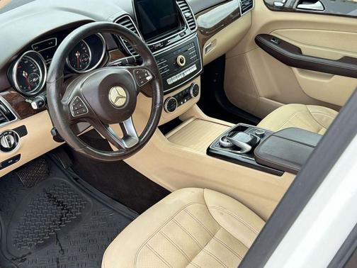White 2016 Mercedes-Benz GLE-Class GLE 350