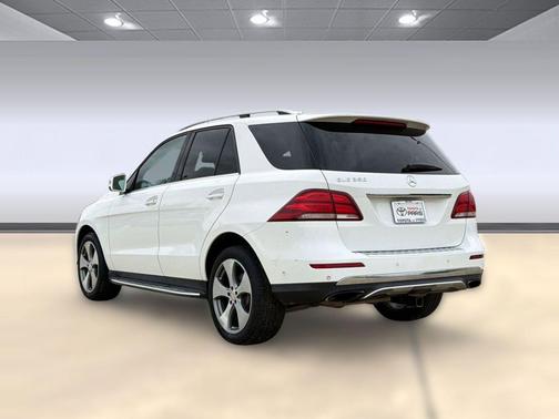 White 2016 Mercedes-Benz GLE-Class GLE 350