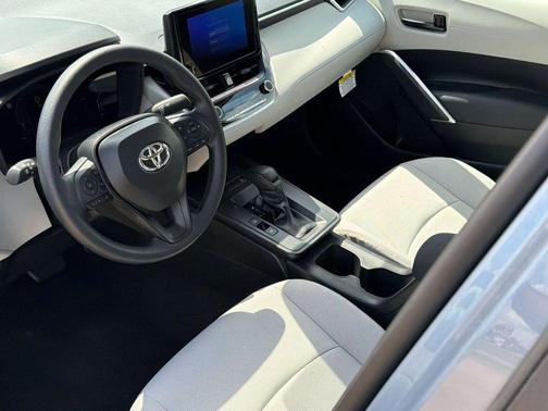 Celestite 2026 Toyota Corolla Cross L