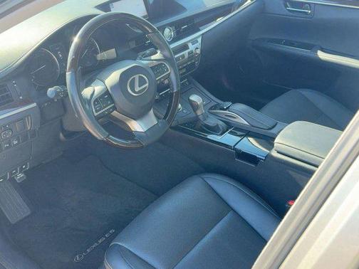 2018 Lexus ES 350 Base