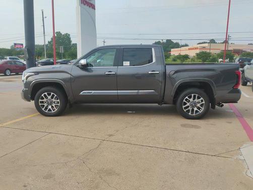 2025 Toyota Tundra Hybrid 1794 Edition