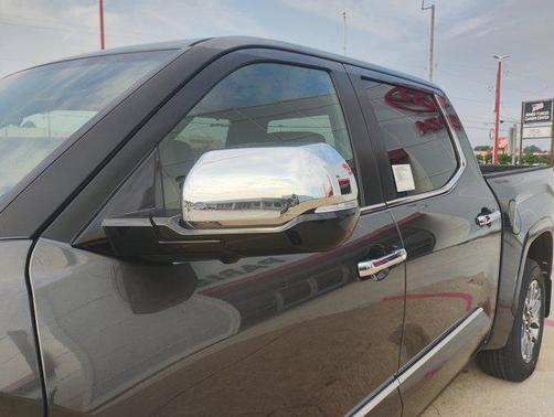 2025 Toyota Tundra Hybrid 1794 Edition