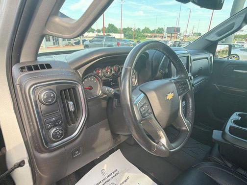 Silver Ice Metallic 2019 Chevrolet Silverado 1500 LT