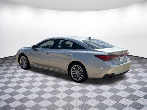 2020 Toyota Avalon Hybrid Limited