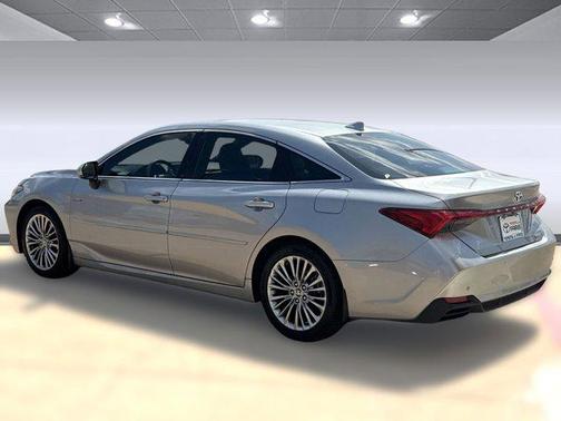 2020 Toyota Avalon Hybrid Limited