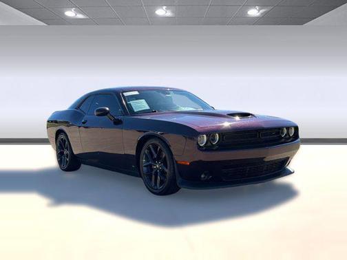 Hellraisin 2022 Dodge Challenger GT