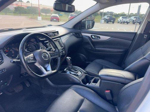2020 Nissan Rogue Sport SL