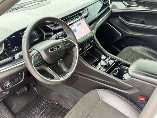 2022 Jeep Grand Cherokee 4xe Trailhawk