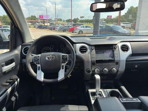 2018 Toyota Tundra SR5