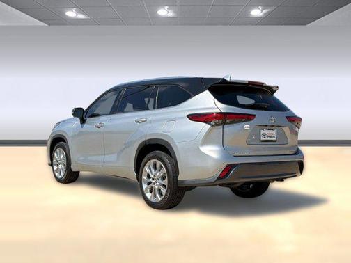 2022 Toyota Highlander Limited