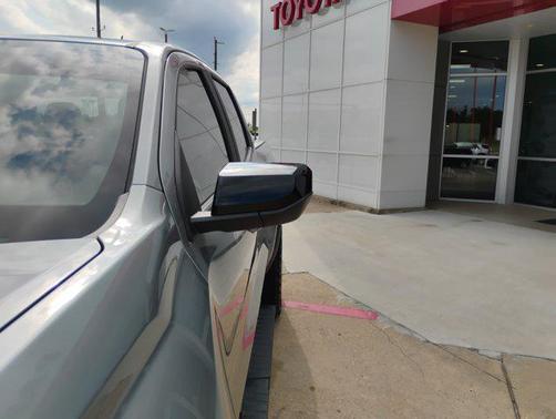 2024 GMC Canyon Base
