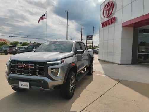 2024 GMC Canyon Base